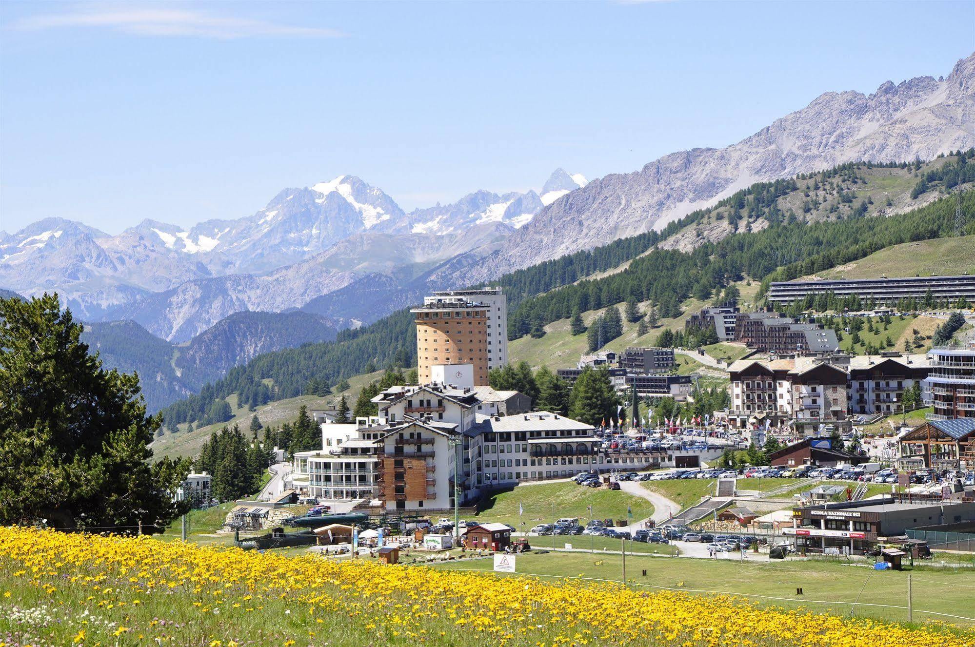 Olimpic Village Th Sestriere Apartments Exterior photo